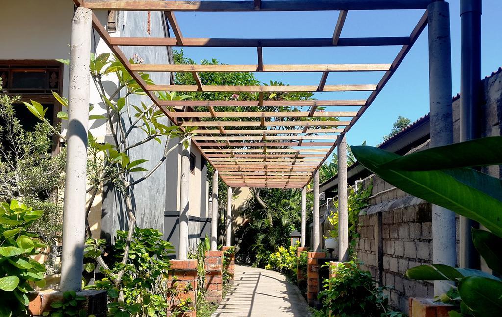 Doubleyou Homestay Pemuteran Exterior photo